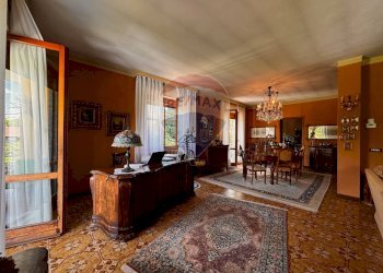 Sala da pranzo - Casa indipendente via gramsci
 
5, Dormelletto - foto 7