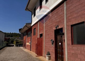 Edificio all\'aperto - Casa indipendente via gramsci
 
5, Dormelletto - foto 23