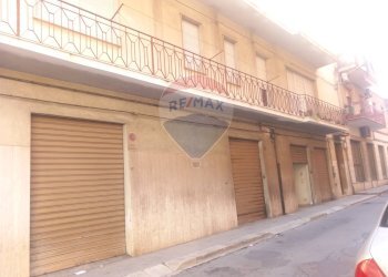 Edificio all\'aperto - Independent house VIA FIRENZE
 
15, Vittoria - photo 2