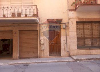 Edificio all\'aperto - Independent house VIA FIRENZE
 
15, Vittoria - photo 3