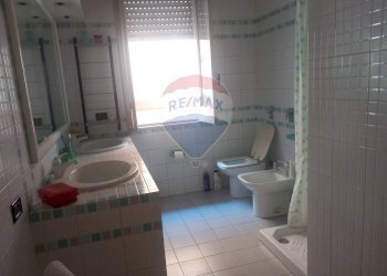 Bagno - Apartment VIA FIRENZE
 
15, Vittoria - photo 41