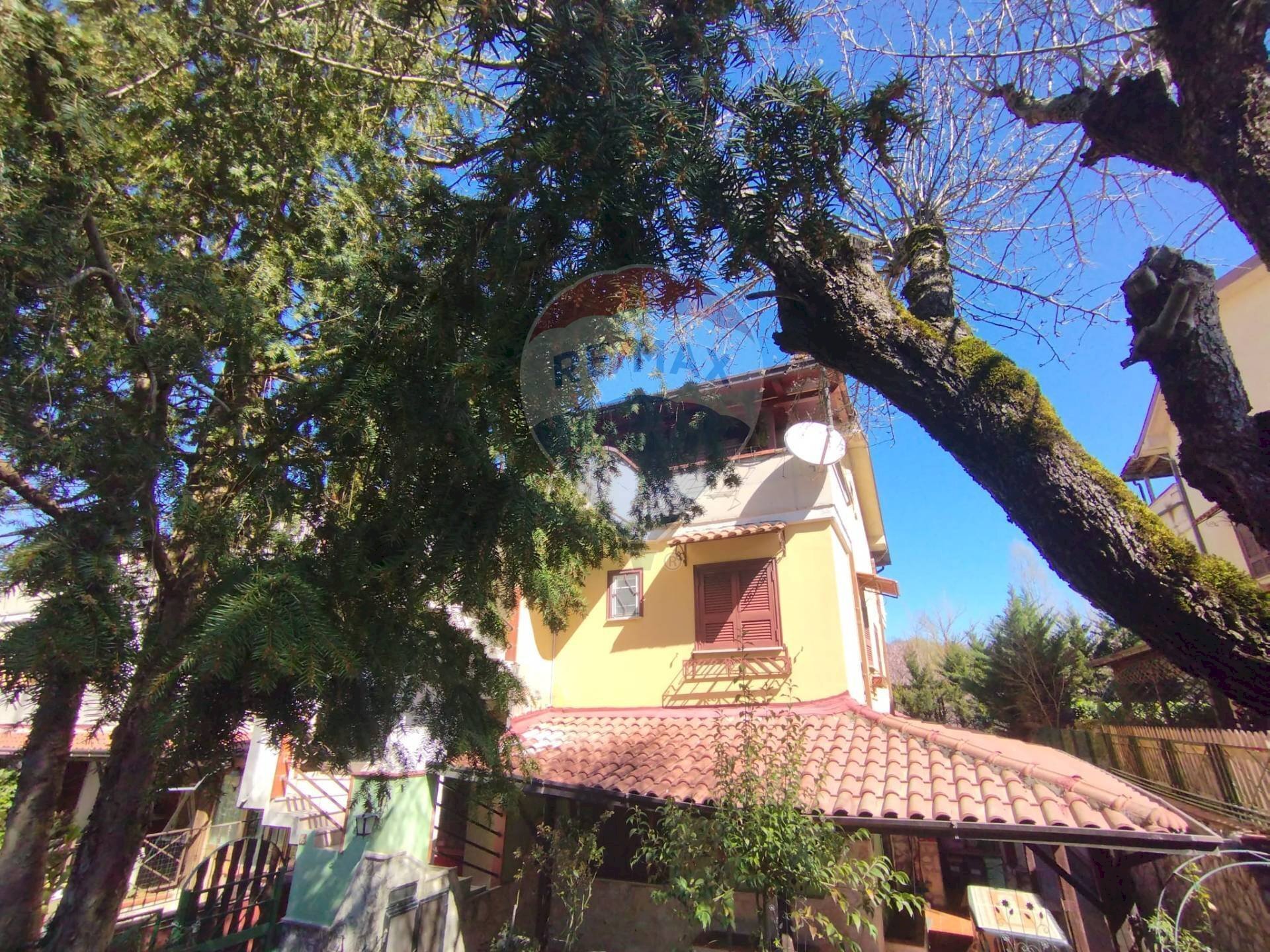 Casa all\'aperto - Three-room apartment LA GRANDE QUERCIA NUOVA
 
15, Vinchiaturo - photo 2