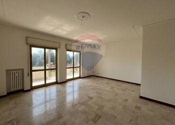 Stanza vuota - Quadrilocale Via Giulio Petroni
 
109/A, Bari - foto 8