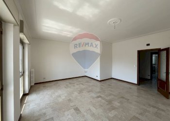 Stanza vuota - Quadrilocale Via Giulio Petroni
 
109/A, Bari - foto 9