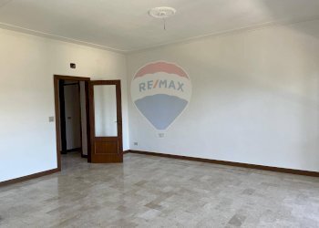 Stanza vuota - Quadrilocale Via Giulio Petroni
 
109/A, Bari - foto 10