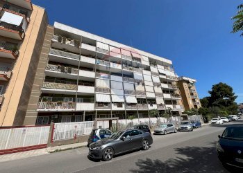 Edificio all\'aperto - Quadrilocale Via Giulio Petroni
 
109/A, Bari - foto 39