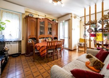 Foto 1 - Trilocale Via Antonio Canova
 
15, Varese - foto 1