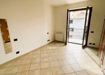 camera da letto - Trilocale meucci
 
2, Rignano Flaminio - foto 15