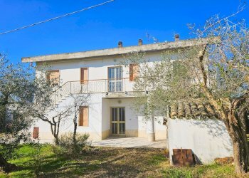 facciata - Villa Piccianello
 
14, Elice - foto 1