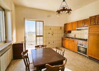 soggiorno - Villa Piccianello
 
14, Elice - foto 7