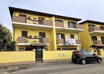 facciata - Casa semi indipendente S. Carlo Borromeo
 
12, Montesilvano - foto 5