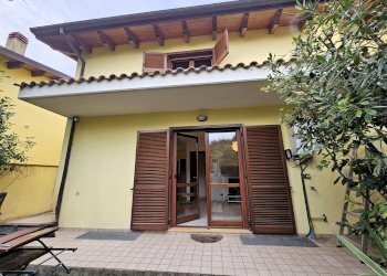 facciata - Casa semi indipendente S. Carlo Borromeo
 
12, Montesilvano - foto 12