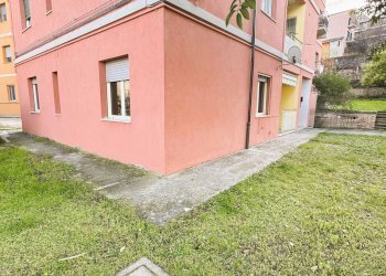 facciata - Appartamento Verdi
 
12, Bussi sul Tirino - foto 2