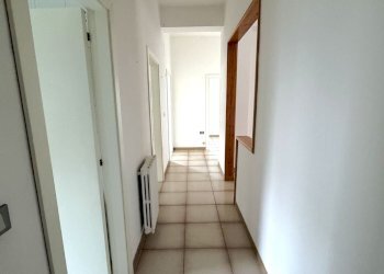 corridoio - Appartamento Verdi
 
12, Bussi sul Tirino - foto 4