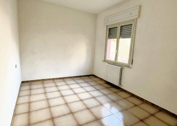 camera da letto - Appartamento Verdi
 
12, Bussi sul Tirino - foto 12