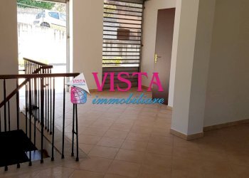 Foto 5 - Locale Commerciale Via Antonio Meucci
 
7, Rignano Flaminio - foto 5