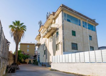 Foto 1 - Locale Commerciale via libero bovio
 
29, Casavatore - foto 1