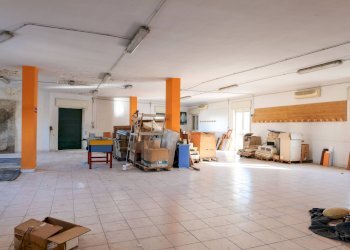 Foto 30 - Locale Commerciale via libero bovio
 
29, Casavatore - foto 30