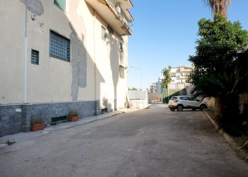 Foto 42 - Locale Commerciale via libero bovio
 
29, Casavatore - foto 42