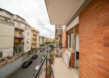 VENDESI LA NUDA PROPRIETA DI UN AMPIO BILOCALE IN ZONA PINETA SACCHETTI - Bilocale Via Clemente Ix
8, Roma - foto 23