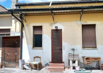 Facciata - Villa via della Pesa, Montelupo Fiorentino - foto 4