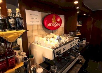 Interno non residenziale - Bar Tavola Calda - Fredda Andora - foto 2