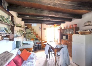 Salone - Casa indipendente Località Oberti, 37, Montaldo di Mondovì - foto 2