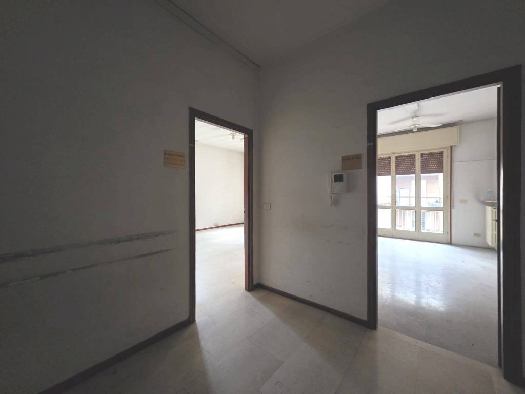 Disimpegno - Ufficio piazzale Arrigo Boito, Parma - foto 1