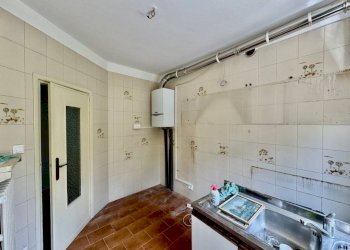Cucina - Appartamento via Giuseppe Craveia, 1, Biella - foto 4