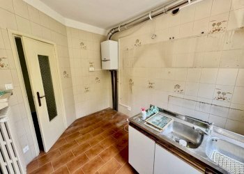 Cucina - Appartamento via Giuseppe Craveia, 1, Biella - foto 5
