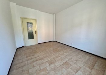 Camera da letto - Appartamento via Giuseppe Craveia, 1, Biella - foto 12