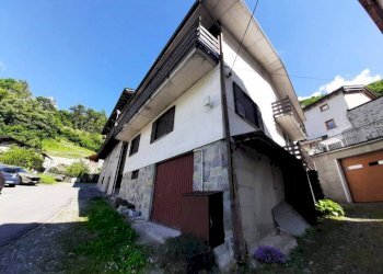 Facciata - Villa a Schiera via Valbona, Piateda - foto 4