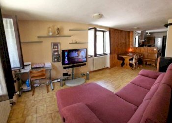 Salone - Villa a Schiera via Valbona, Piateda - foto 8