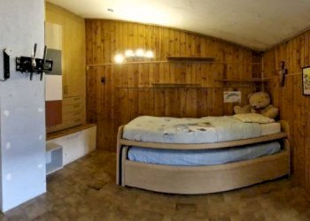 Camera da letto - Villa a Schiera via Valbona, Piateda - foto 16