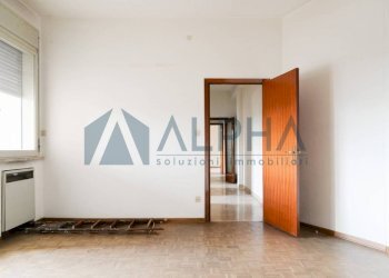 Camera da letto - Appartamento via Madonna delle Rose, Cesena - foto 14