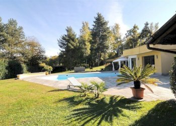 Magnifica villa in vendita ad Agrate Conturbia - villa con piscina  - Villa Agrate Conturbia - foto 7