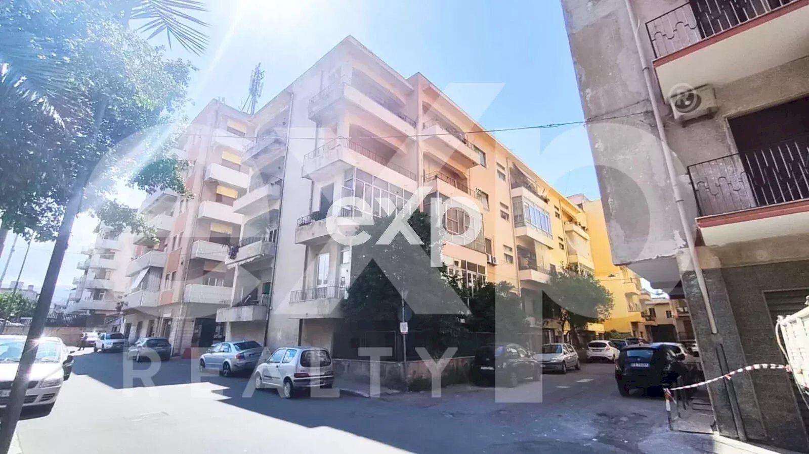 Four-room apartment Via Matteo Paviglianiti, Reggio di Calabria - photo 1