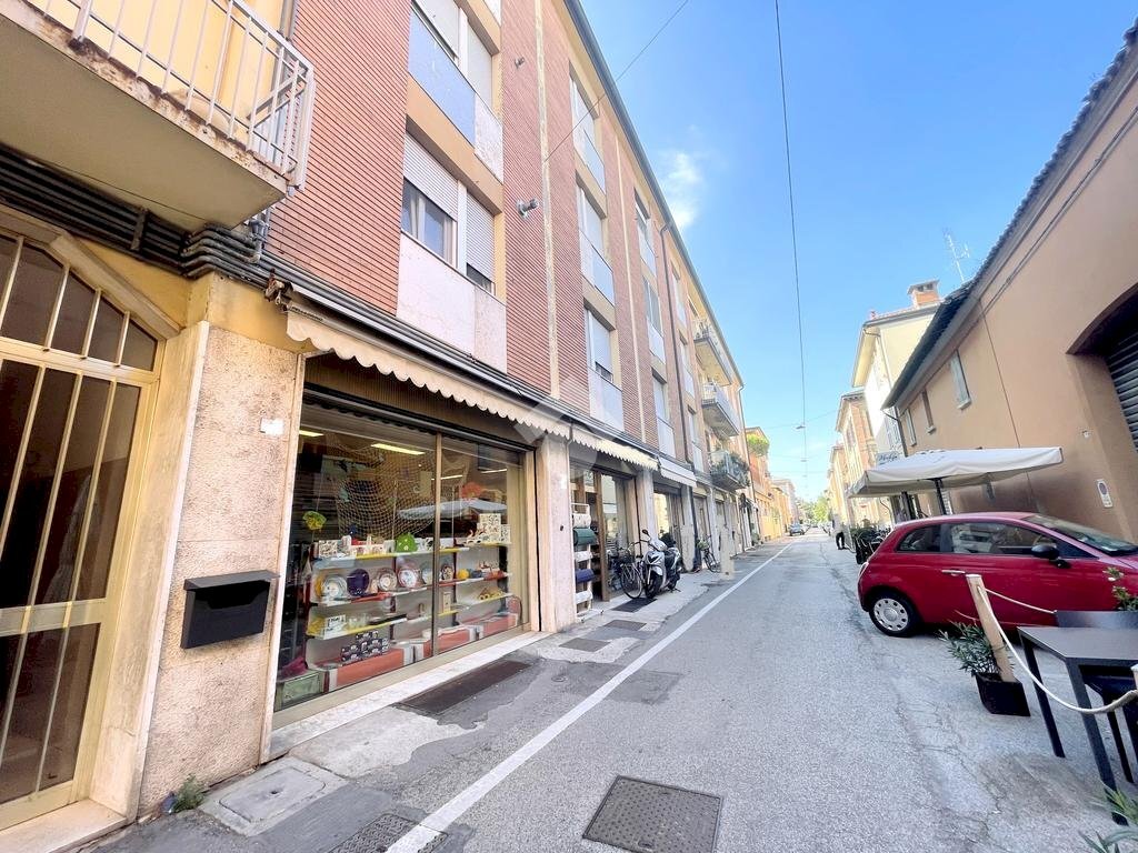 Negozio Via Andrea Agnello, Ravenna - foto 3