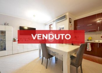 Three-room apartment Via Monte Grappa, Masate - photo 1