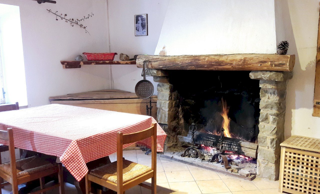 Portion of a house Castelnovo ne' Monti - photo 3