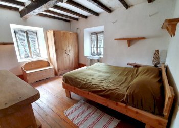 Portion of a house Castelnovo ne' Monti - photo 1