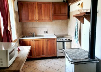 Portion of a house Castelnovo ne' Monti - photo 2