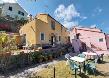 Villa a Schiera Quiliano - foto 1