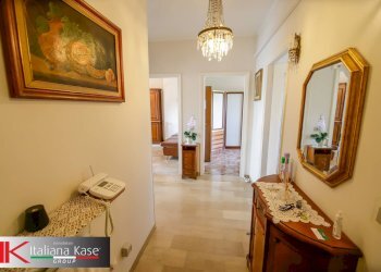 Foto 2 - Quadrilocale viale europa
 
31, Caluso - foto 2