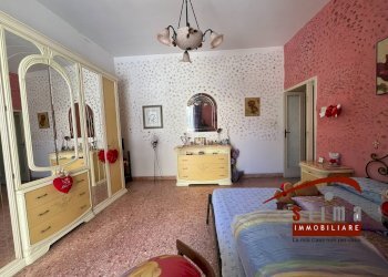 Foto 3 - Trilocale VIA MONTEGRAPPA
 
4, Siracusa - foto 3