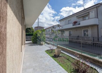 Foto 39 - Casa indipendente Via Garibaldi
 
46, San Giovanni Teatino - foto 39