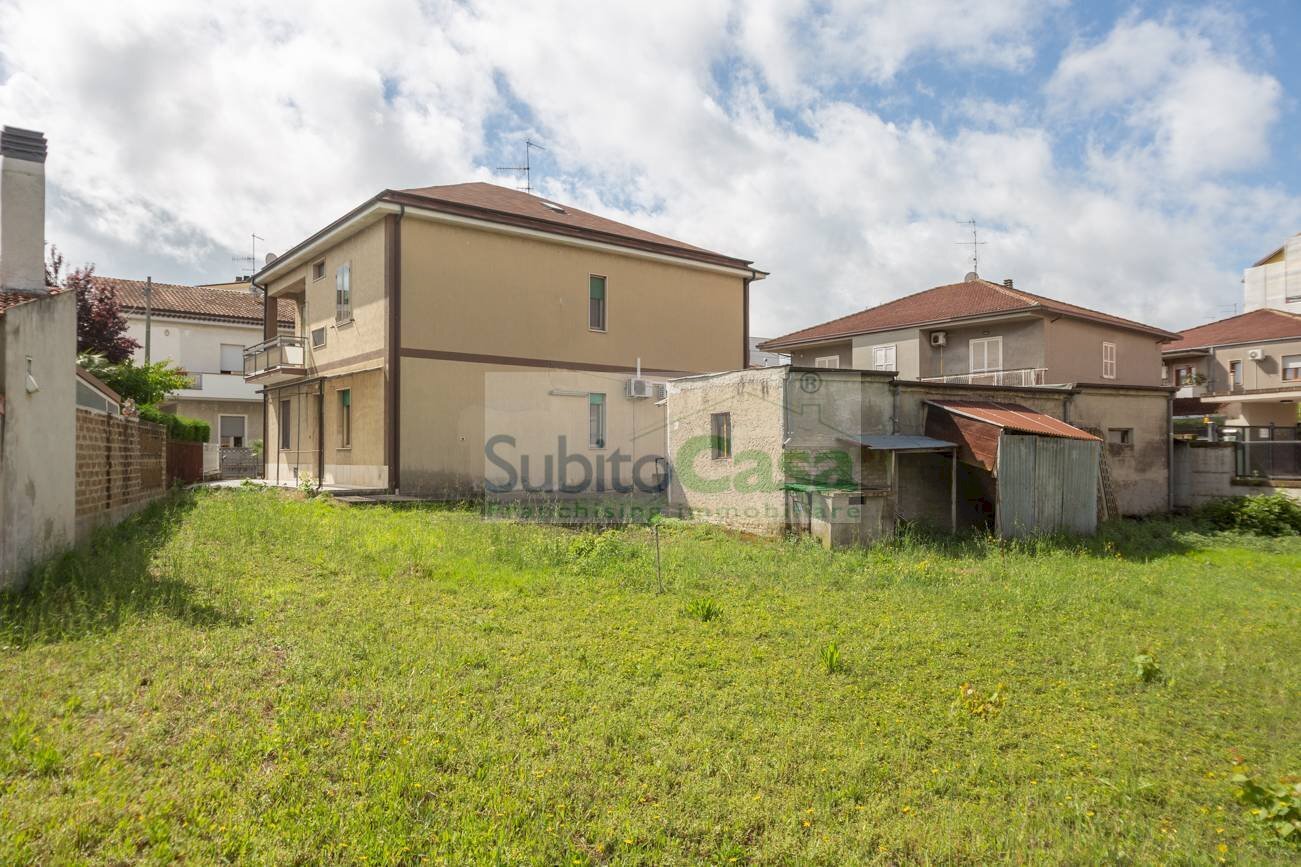 Foto 3 - Terreno edificabile Via Garibaldi
 
46, San Giovanni Teatino - foto 3