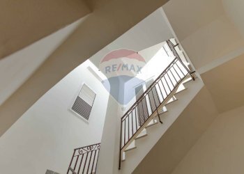 Scale - Quadrilocale Strada Vallisa
 
82, Bari - foto 5