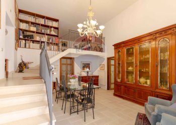 Scale - Quadrilocale Strada Vallisa
 
82, Bari - foto 6