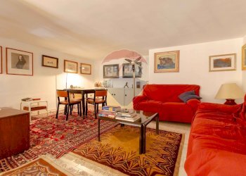 Sala da pranzo - Quadrilocale Strada Vallisa
 
82, Bari - foto 11